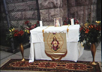 Altar 3 (St. Vdlomyr & Ohla Ukrainian Orthodox Church (c) AHGunkel 1998