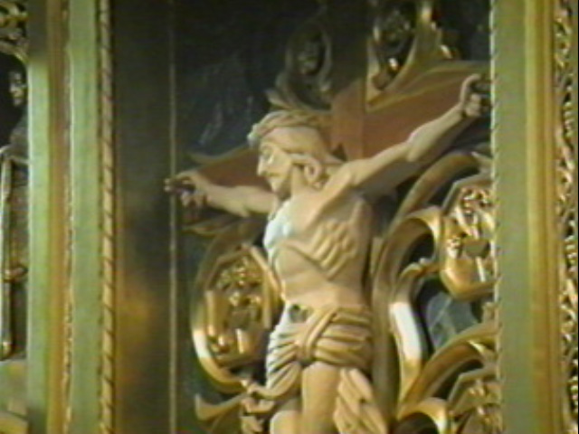 Altar Crucifix, St. Helen's Church Chicago (c) 2000 AHG/DJGunkel
